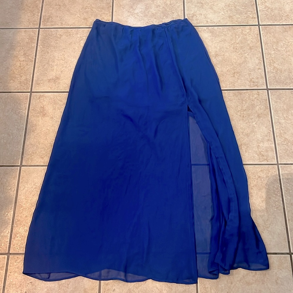 4 for $20 🌺 side slit sheer maxi skirt